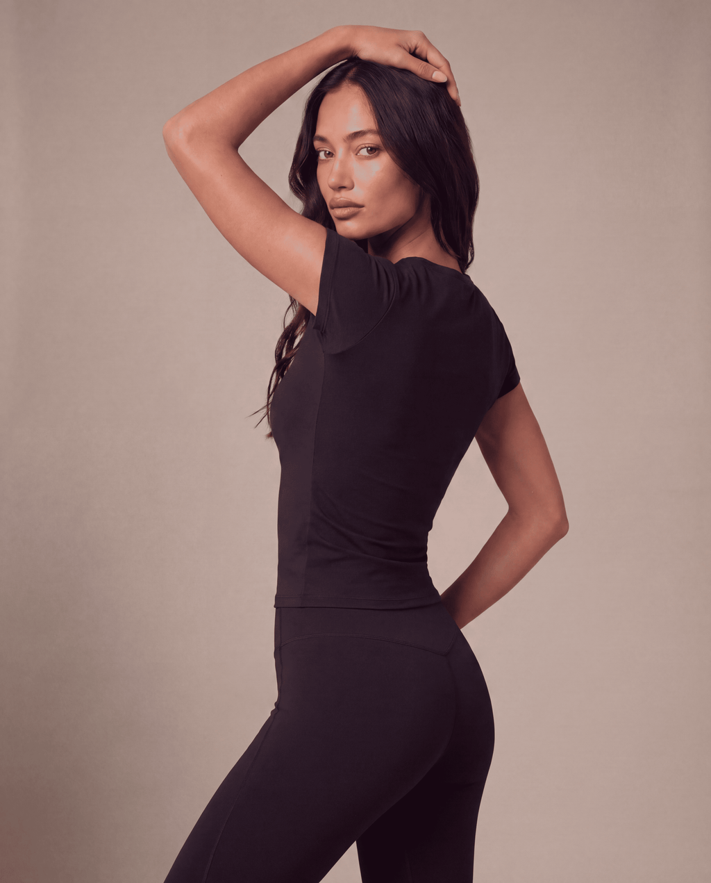 LYVRA SCULPT TOP
